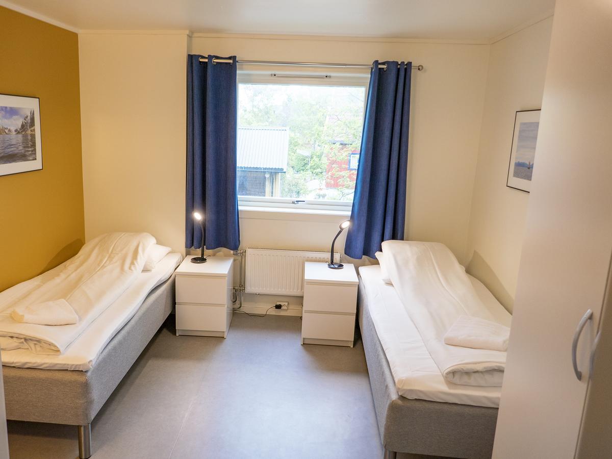 Lofoten Sommerhotell Og Vandrerhjem カベルヴォーグ エクステリア 写真